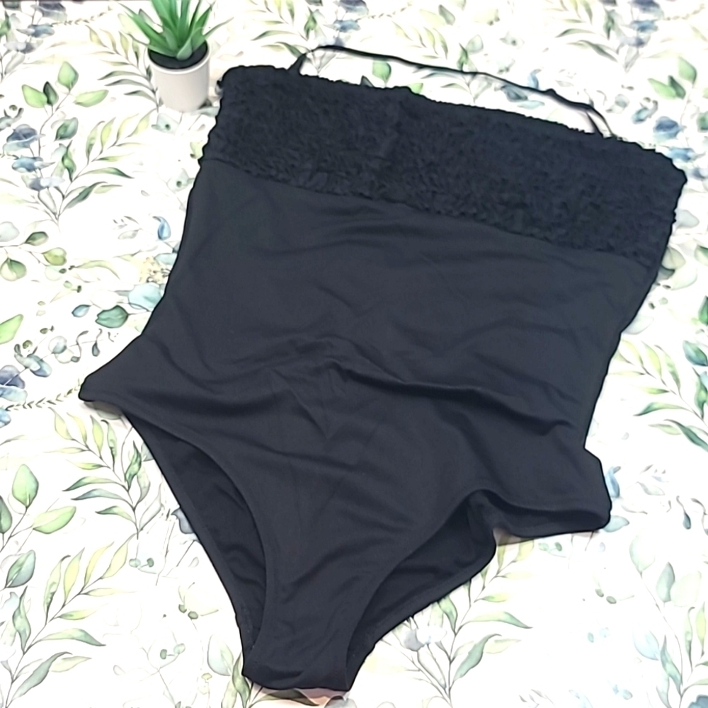 BCBG MAXAZRIA SWIM black one piece suite